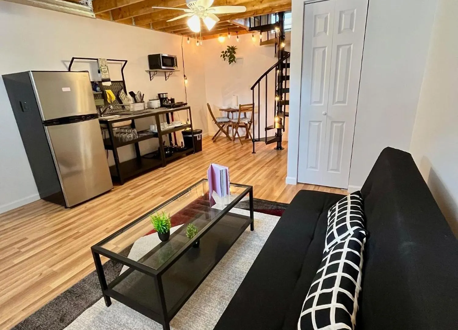 Guest house Nyc-Style Loft With Secret Entrance - Just 6 Miles From Times Square Hotel North Bergen